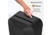 Immagine di Distruggidocumenti uso personale LX50 - P-4 - 17 L - taglio a frammenti 4x37 mm Fellowes Powershred®
