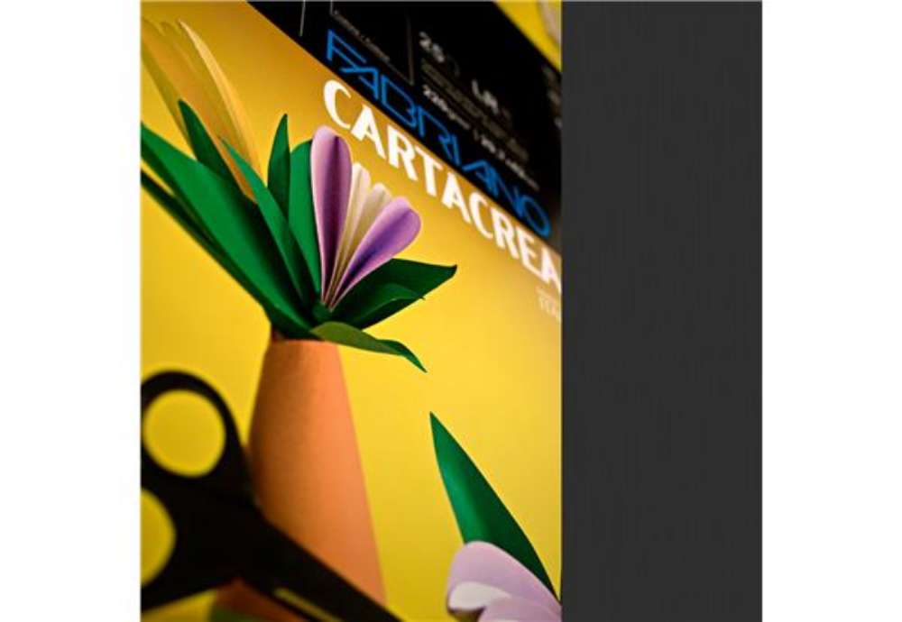 Immagine di Cartoncino CartaCrea - 35 x 50 cm - 220 gr - nero 115 - Fabriano - blister 10 fogli