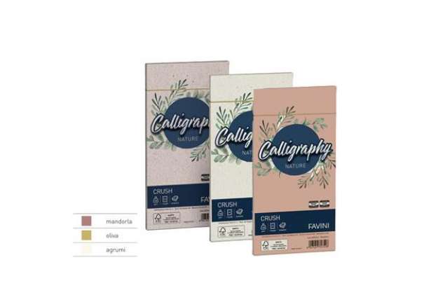 Immagine di Busta Calligraphy Nature Crush - 120 x 180 mm - 120 gr - mandorla - Favini - conf. 25 pezzi