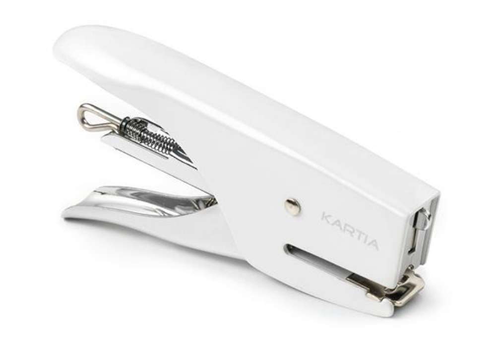 Immagine di Blister Mini cucitrice M013 + punti passo 10 - bianco - Iternet