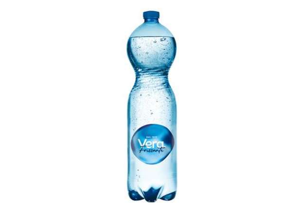 Immagine di Acqua frizzante - PET - bottiglia da 1,5 L - Vera