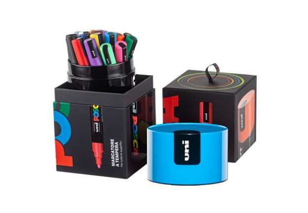 Immagine di Gift Box c/coperchio blu 18 marcatori Uni Posca PC5M punta media col.ass. UNI