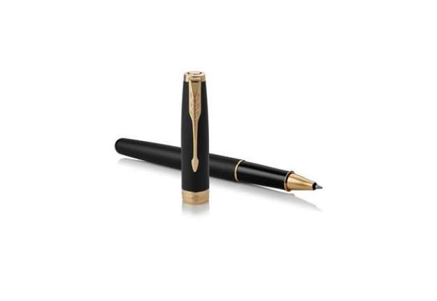 Immagine di Penna roller Parker Sonnet punta F inchiostro nero Parker Matte Black GT 1931518