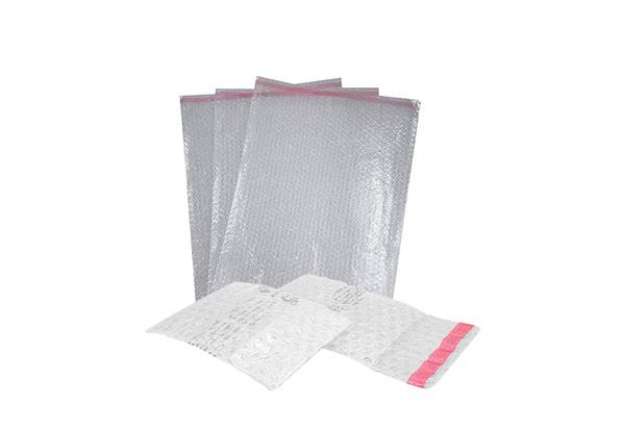 Immagine di Busta trasparente - a bolle d'aria - con chiusura adesiva - 13 x 20 cm - conf. 100 pezzi